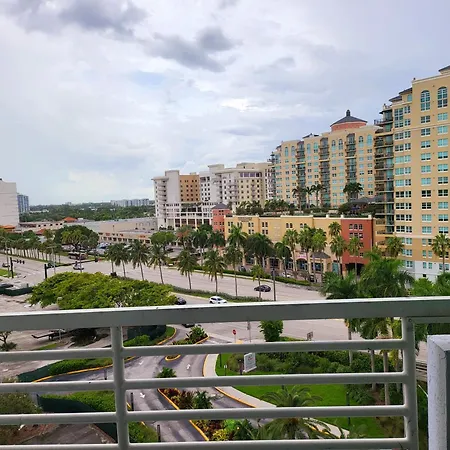 Galleria Mall Condo Hotel-Doubletree Hilton-3